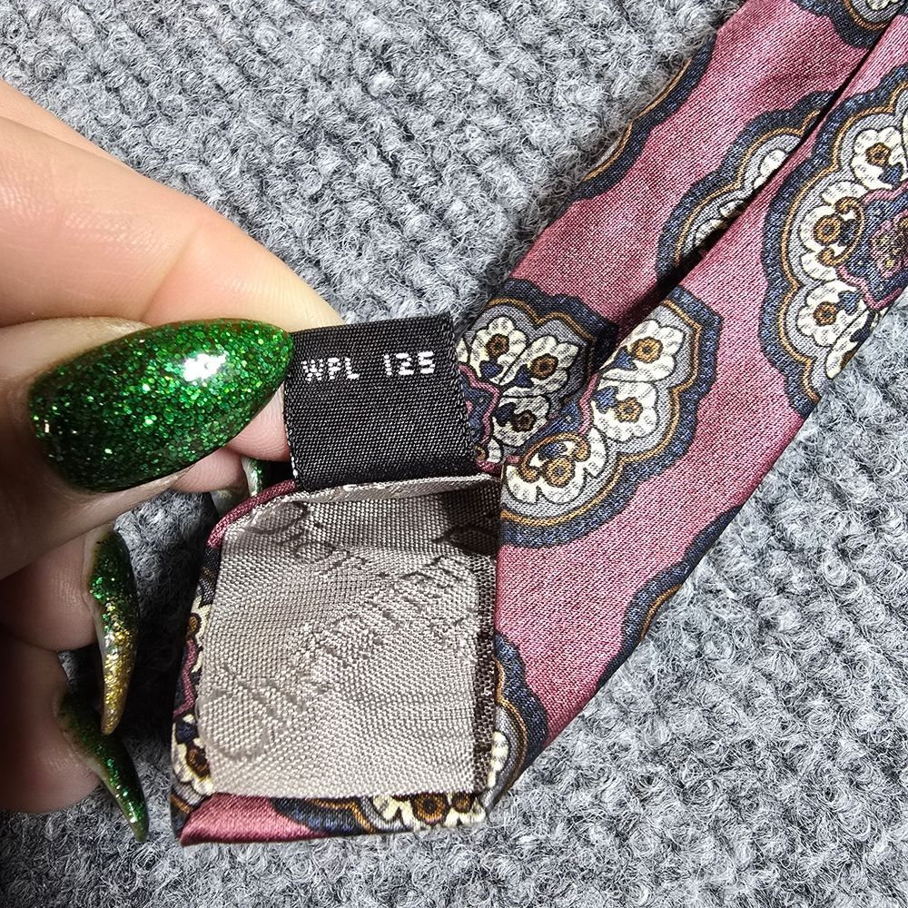 Christian Dior Silk Tie Burgundy Floral Medallion Mens Designer Wedding Necktie - Picture 6 of 7